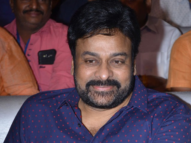 Chiranjeevi at Mister Pre Release Function